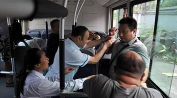 加装护栏、设立委屈奖 多地公交出招防“车闹”