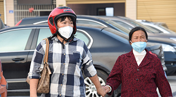 新华社三问碳九泄漏事故：何时能解决厂居混杂问题