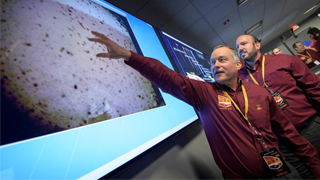 “洞察号”登陆火星寻“内心深处”奥秘 搭载26万中国人姓名 