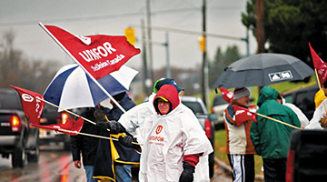 关闭7厂房裁1.4万人 通用遭双重夹击挫特朗普制造业大计