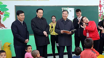 中央高层频赴新疆调研 通稿透露诸多细节