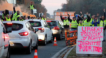 法弃增燃油税“黄背心”续延烧 货车司机与农民“参战”