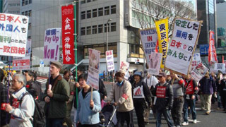 日本拟扩大引进外劳 执政党强渡关山