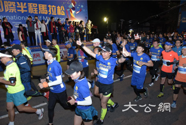 ﻿香港半馬圓滿結束 新港人積極參與