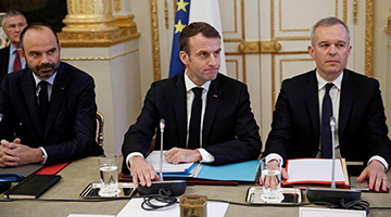 “黄背心”运动：新法国大革命？