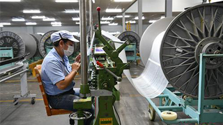 发改委：加快推出第四批、100家以上国企混改试点