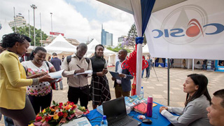 中企境外资产达六万亿美元 分布于189个国家和地区