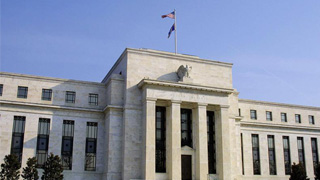 美联储宣布维持联邦基金利率不变