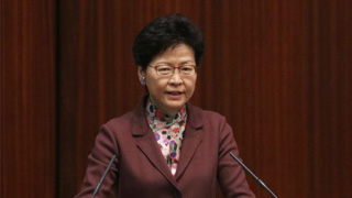 林郑：拨五亿稳军心改善医疗系统