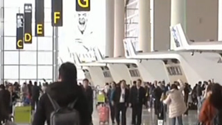 各地出行客流持续攀升 道路交通迎来返程高峰