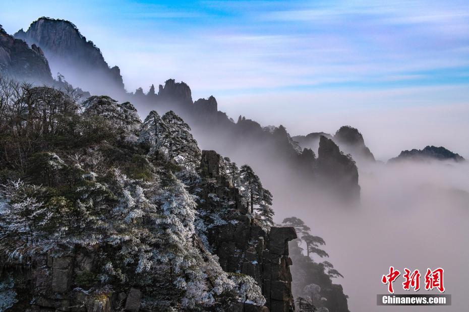 安徽黃山現雲海霧凇景觀