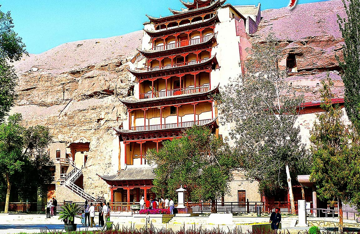 莫高窟開放「夜場」 讓遊客感受不一樣的敦煌文化