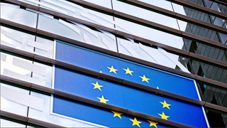 欧洲议会通过提案遏极端内容 万维网之父:网络常被散布仇恨者利用