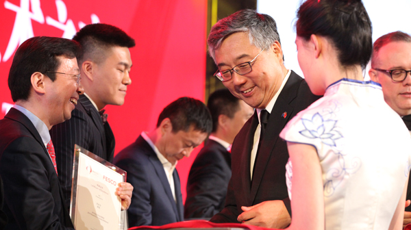 “企业杰出贡献奖”颁奖现场