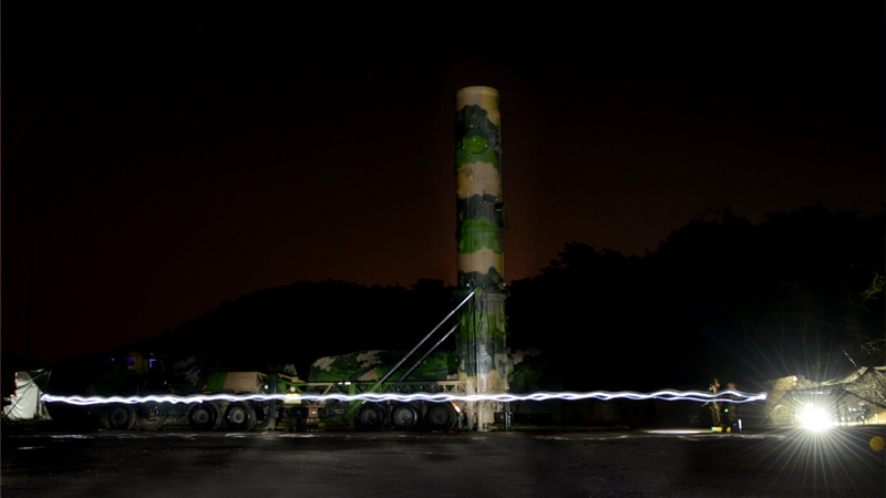 ﻿北京观察：巨浪-3来了 096还会远吗？