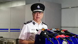 卢伟聪：示威者使用危险武器 警方迫不得已还击