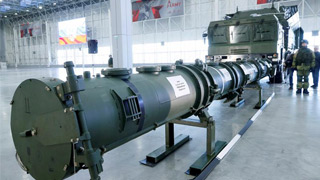 美俄相继暂停履行《中导条约》 北约商定多重措施