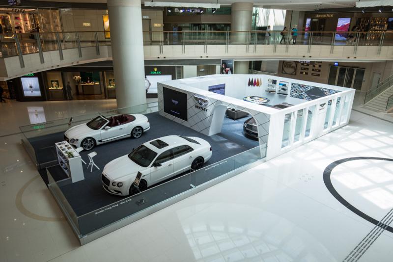 “宾利”百年版圆方展出\邓世杰