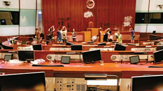 反对派懒理民生 拒书面表决拨款