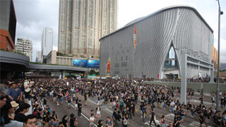 暴力乱港｜示威吓走五成高铁客 旅业叫苦