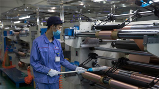 国家统计局：上半年GDP总量突破45万亿 同比增6.3%