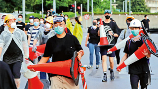 新闻内幕｜暴徒有组织 暴行军事化