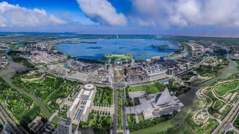 沪临港新片区揭牌 千亿产业抢闸