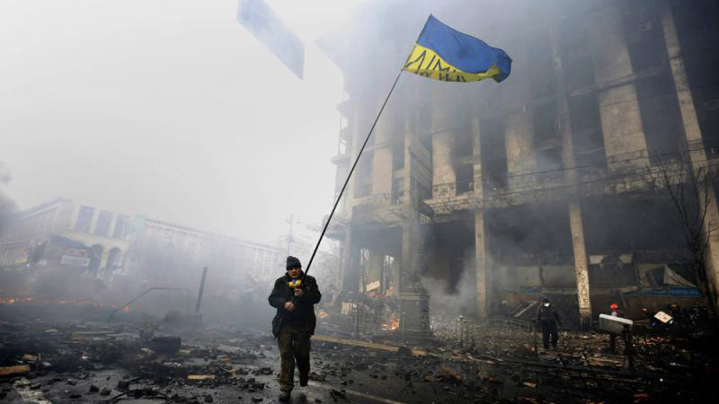 乌克兰颜色革命｜美梦成噩梦 拥抱西方遭弃沦全欧最穷国