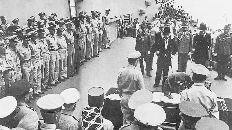 抗战胜利74周年 再读大公报记者永垂史册经典《落日》