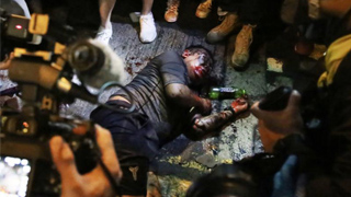 止暴制乱｜死揽纵火暴徒 泛暴派拒割席