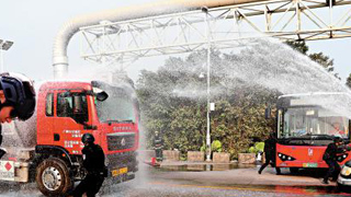 广州“朱雀”演练 应对化学爆炸恐袭