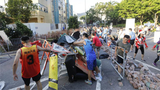 泛暴派抹黑驻军激起众怒