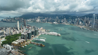 黑暴砸饭碗 港零售旅游餐饮逾三万人失业