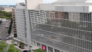 经济增速下滑 世行呼吁新兴经济体强化抗冲击能力