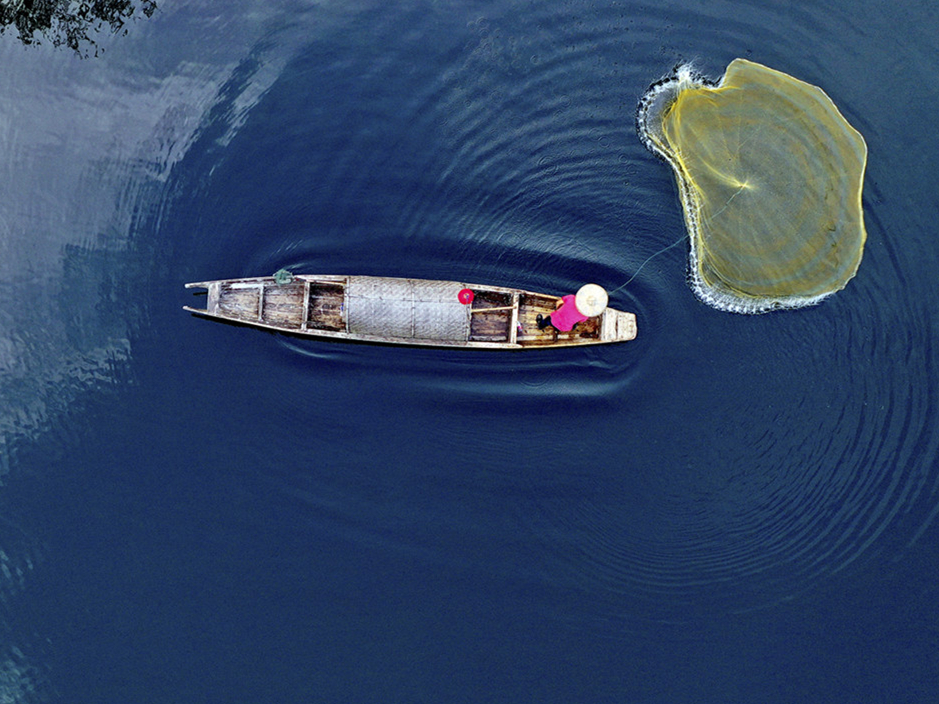 李奇安《捕鱼》