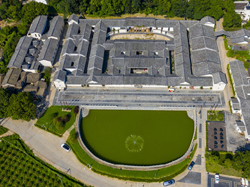 王达毅《秋长谷里精品民宿开工建设》