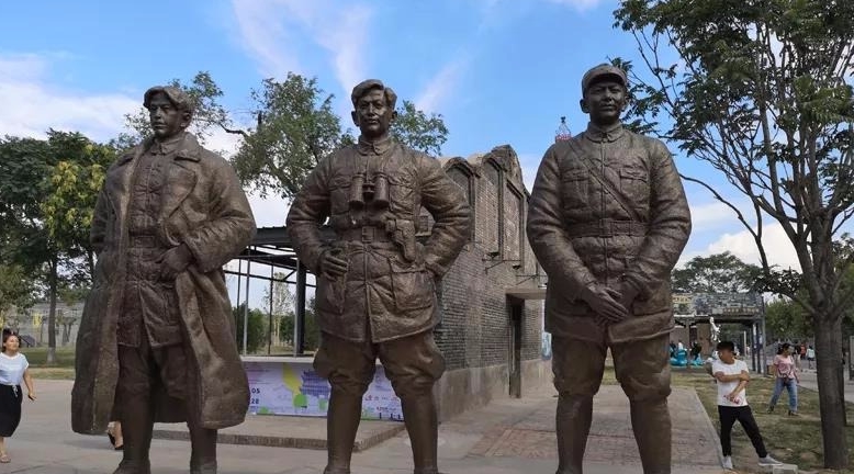 当代雕塑与古城的对话，第二届平遥国际雕塑节组图欣赏