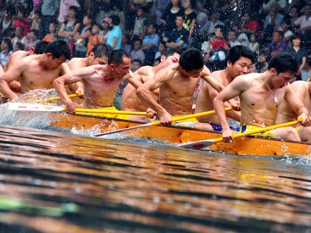 黄意生《浪遏飞舟》