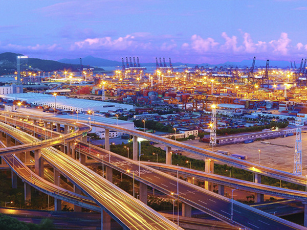 王少斌《港与桥》