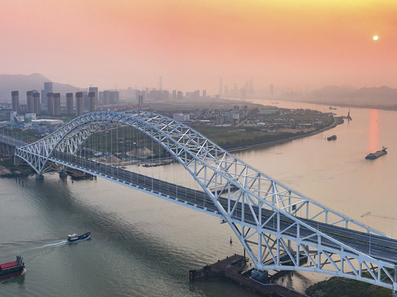黎彤《繁忙的磨刀门水道》