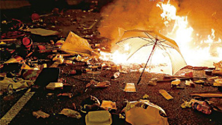 保释条件过松？暴乱疑犯频潜逃