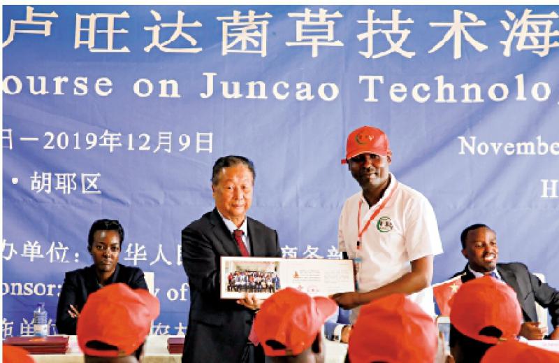 ﻿新华社：冲锋号吹响 决胜脱贫在今朝