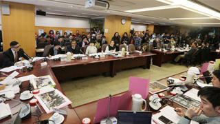 邓炳强：我和警队理直气壮