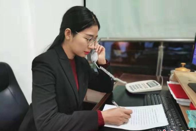 河南7语种外语热线24小时畅通 助在豫外籍人士解难题