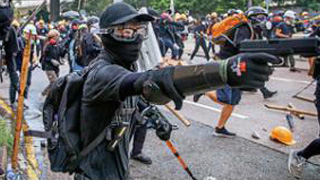 大文集团出版 《哭泣的城市》画册3·23开售