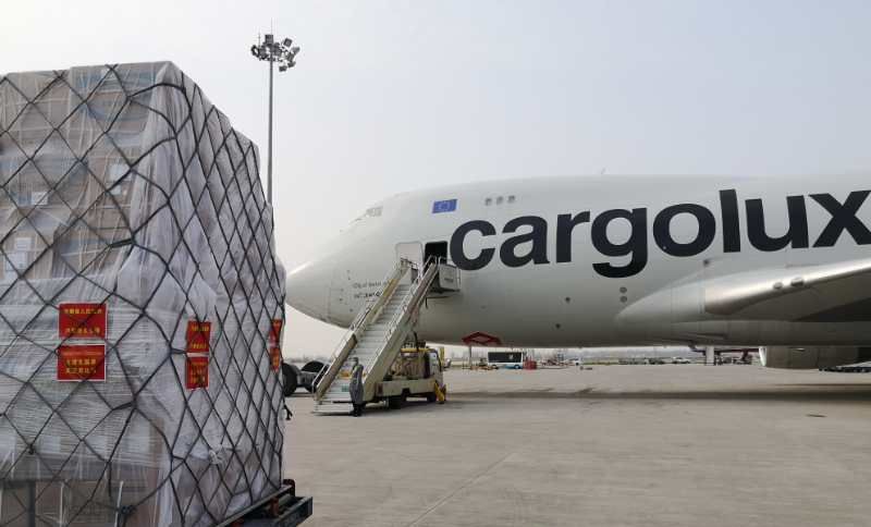 河南向卢森堡捐赠首批医疗物资