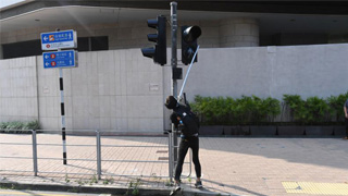 黑暴毁交通设施 维修费逾1.1亿