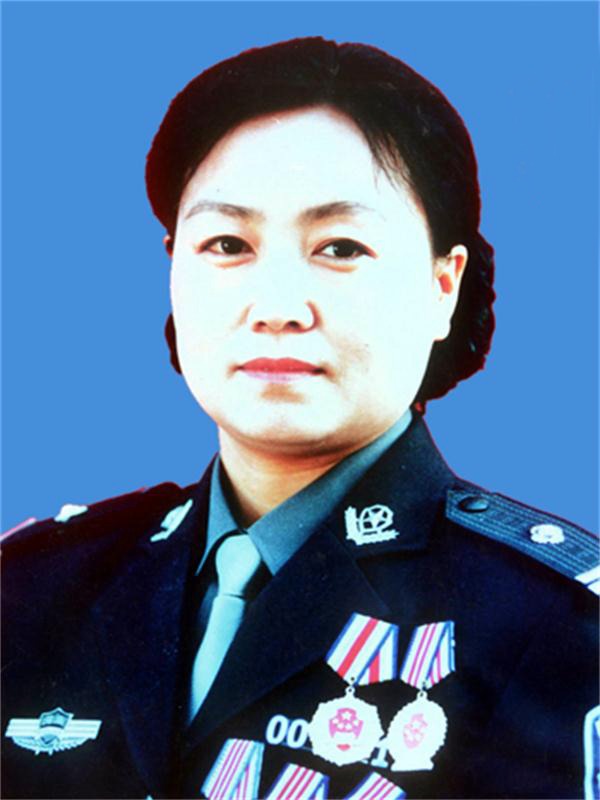 任长霞：忠诚卫士 人民爱戴