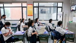 今年高考在考场防疫等方面会有哪些措施？教育部回应