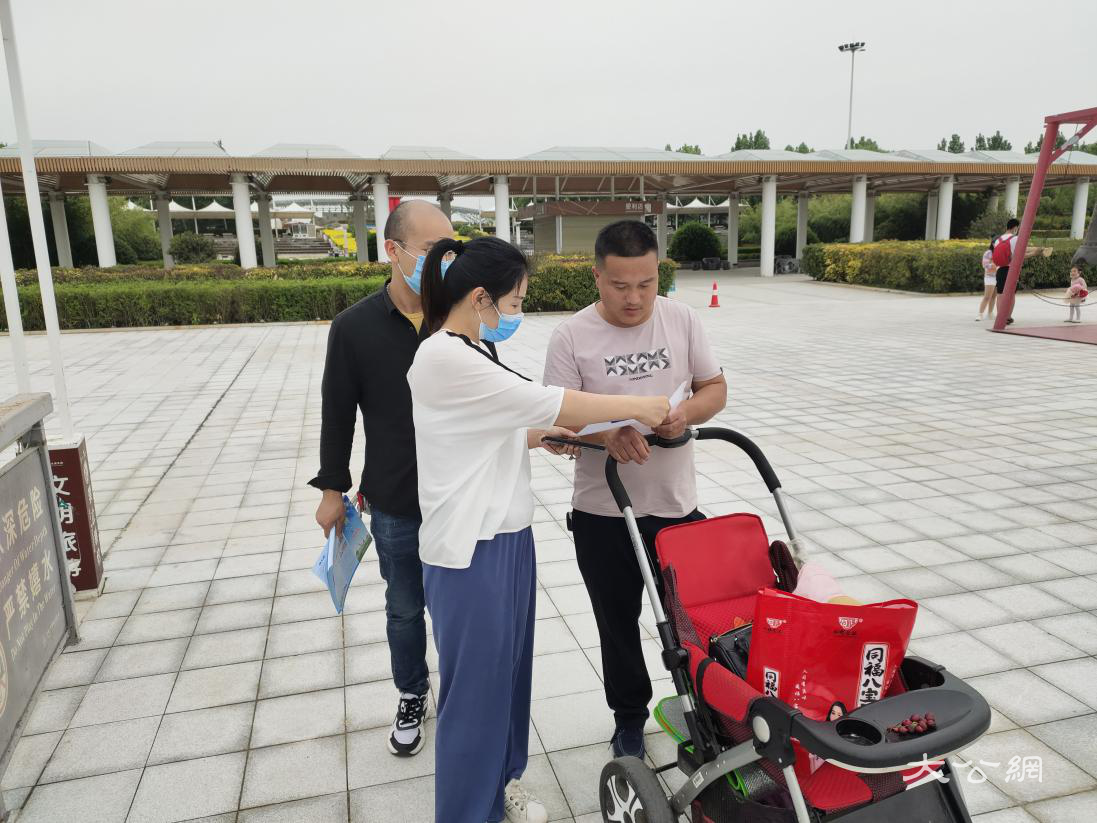 中牟县文化广电旅游局组织开展防灾减灾日宣传周活动